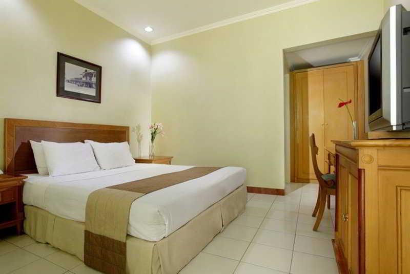 Hotel Santika Semarang Extérieur photo
